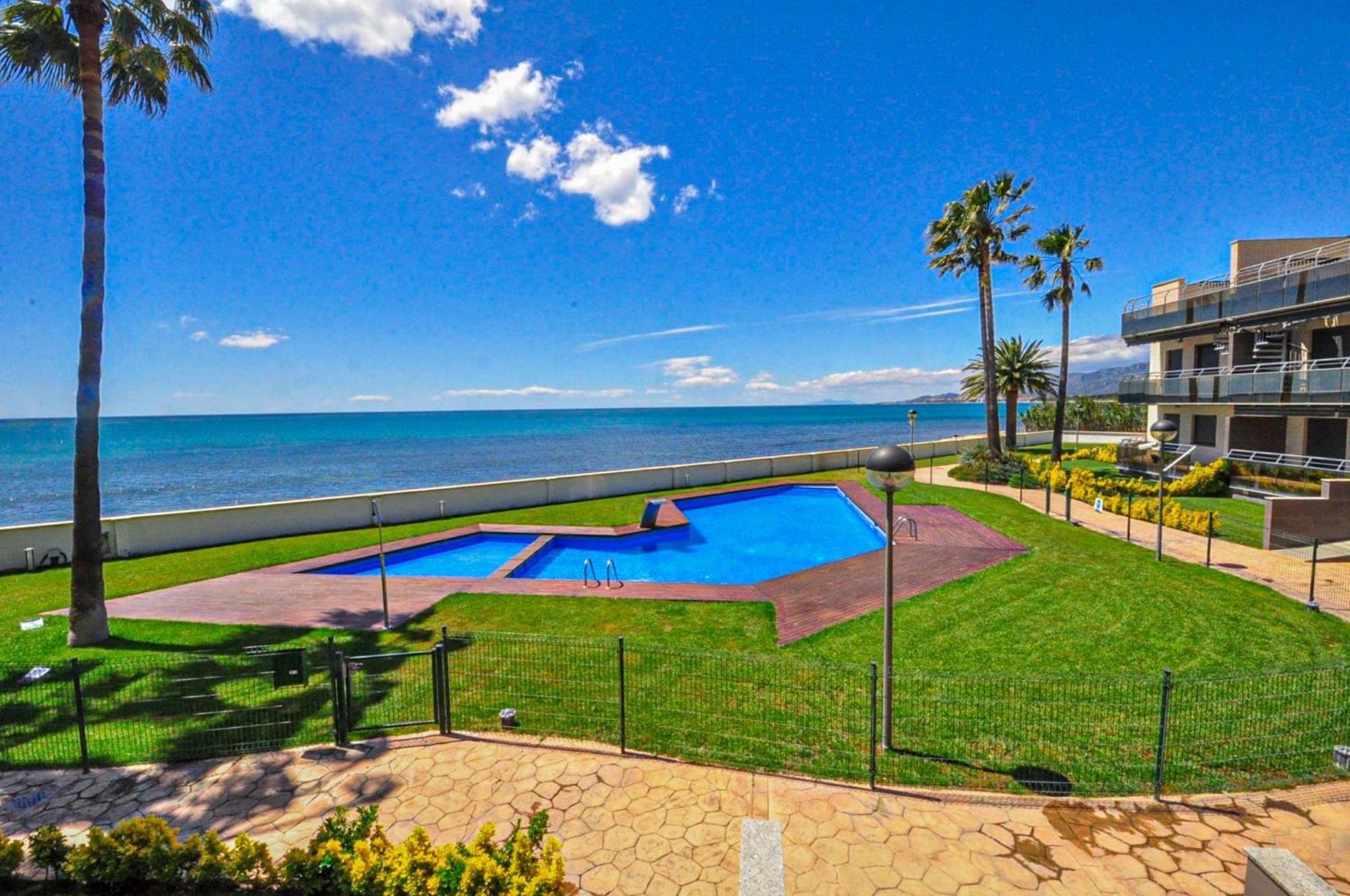 Апартаменты Di Mare Litoral Costa Dorada - Only Families Mont-roig del Camp Экстерьер фото