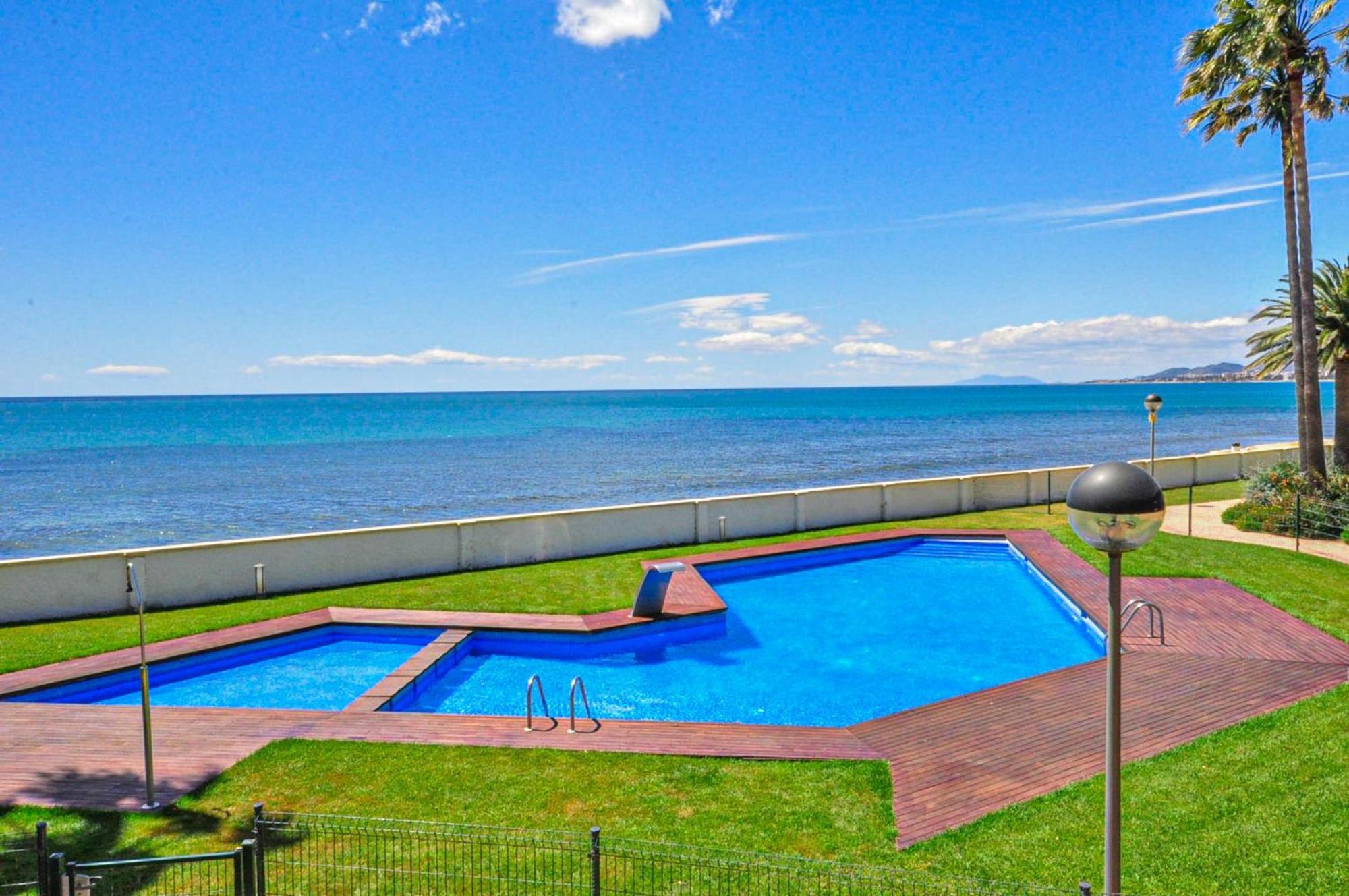 Апартаменты Di Mare Litoral Costa Dorada - Only Families Mont-roig del Camp Экстерьер фото